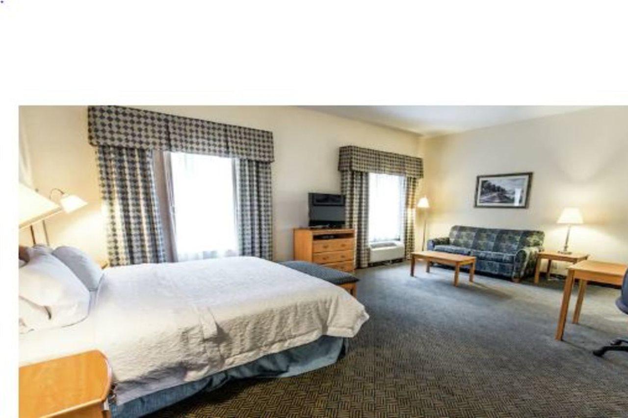 Hampton Inn Dallas-Рокуол Екстериор снимка