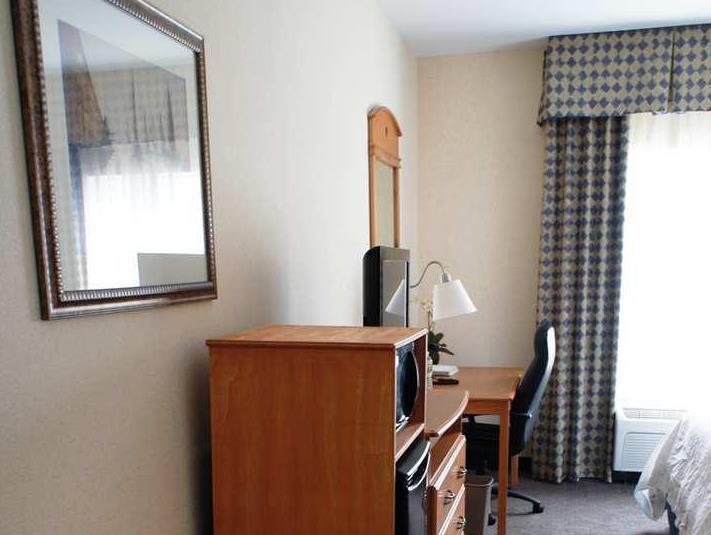 Hampton Inn Dallas-Рокуол Екстериор снимка